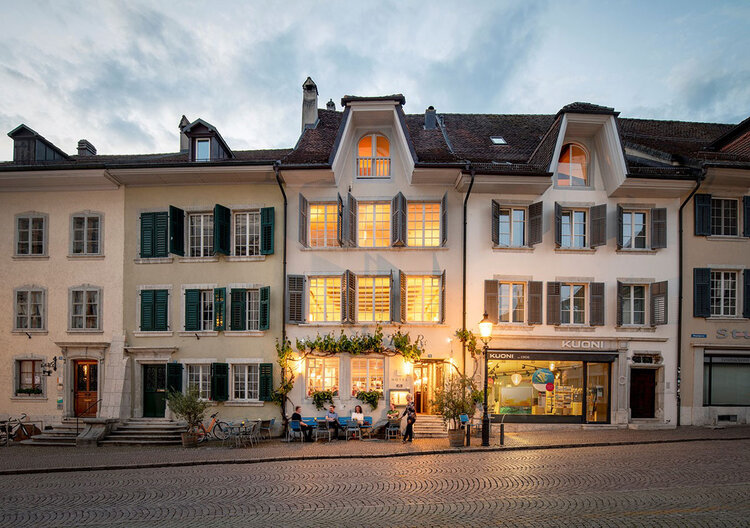 Geniessen Sie die Atmosphäre im historischen Restaurant Hotel Baseltor in Solothurns Altstadt.